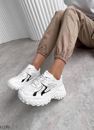 Білі жіночі кросівки на високій підошві потовщеній кросівки на масивній підошві3 фото