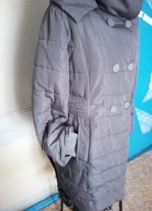 Пальто з капюшоном р 48 теплое зимнее