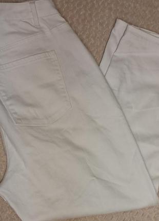 Джинсы женские