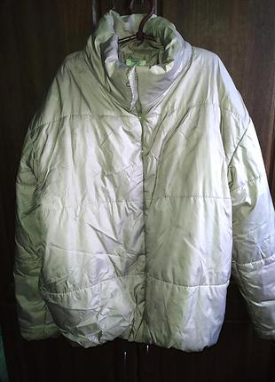 Жіноча куртка