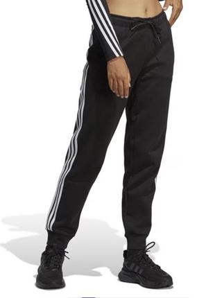 Спортивные штаны adidas icons с лампасами