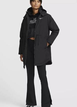 Nike sportswear essential women's jacket
женская куртка парка пальто новая оригинал
