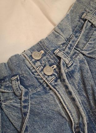 Джинсовые шорты