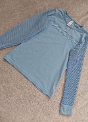 Нарядный свитерик в отличном состоянии на 6-7р.