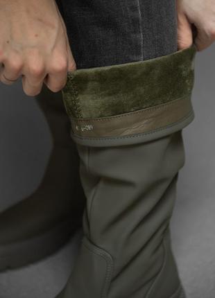 Сильные высокие ботинки – трубы