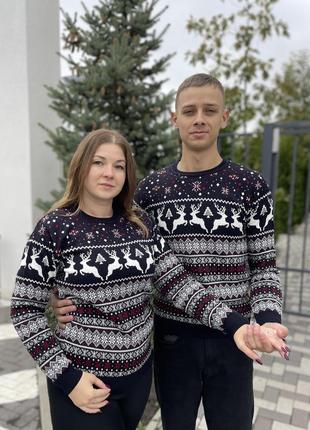 Светр новорічний модель "олені" без горла