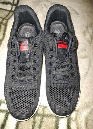 Кроссовки 38 г.