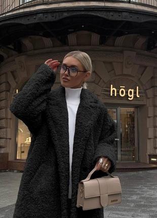 Стильна шубка представлена у 3 кольорах дуже зручна тепла зимова шуба пальто приємна10 фото