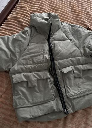 Куртка зелена