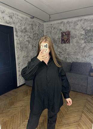 Черная базовая рубашка