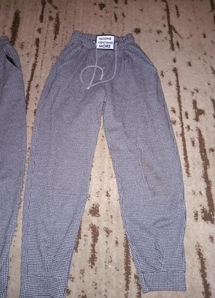 Теплые брюки ,джоггеры на рост 152/158