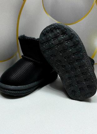 Теплые угги