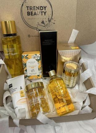 Подарочный набор косметики - спрей для тела victoria's secret, пенка для умывания, сыворотка, крем, капсулы