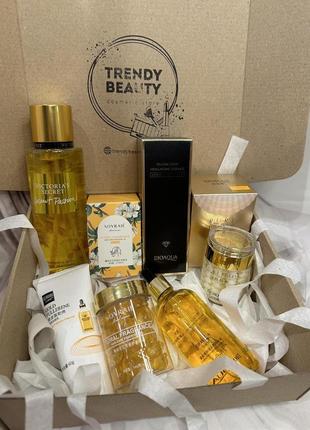 Подарочный набор косметики - спрей для тела victoria's secret, пенка для умывания, сыворотка, крем, капсулы2 фото