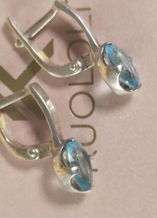 Серебряные серьги с голубыми сапфирами