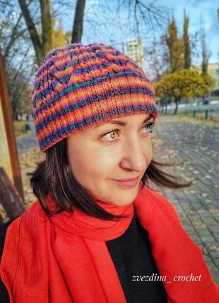 Вязаная шапка из шерсти
