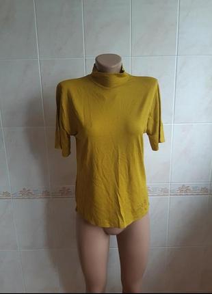 Футболка fashion collection горчичного цвета