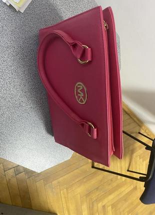 Сумка рожевого кольору нова