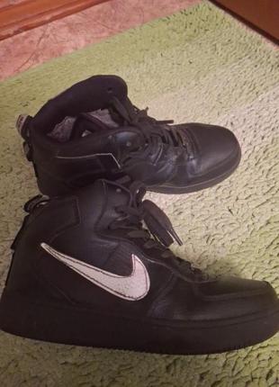Черевики зимові для хлопчиків nike,38р.