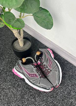 Кроссовки saucony