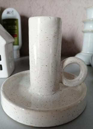 Керамический подсвечник.