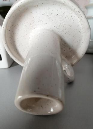 Керамический подсвечник.