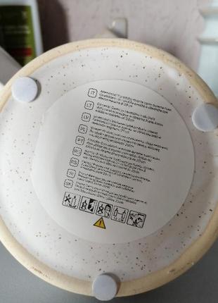 Керамический подсвечник.