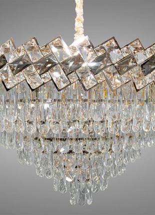 Современная хрустальная люстра