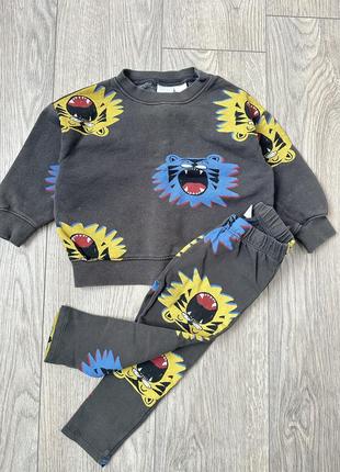 Костюм zara рост 98 маломерит на 92