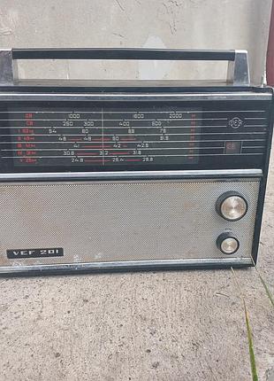 Ретро радіоприймач vef 201
