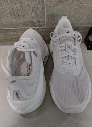 Фирменные кроссовки li-ning essential 36 фото
