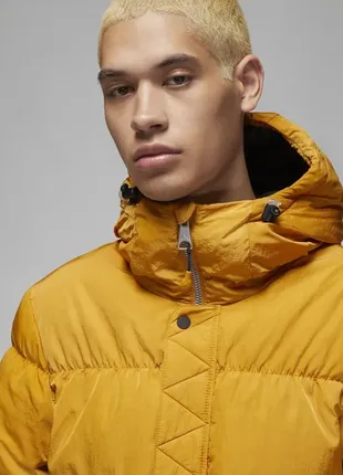 Пуховик nike air jordan essential statement yellow4 фото