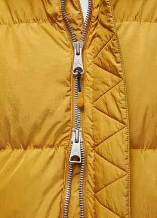 Пуховик nike air jordan essential statement yellow5 фото