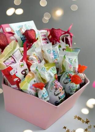 Сладкий оригинальный бокс для подруги, сюрприз на день влюбленных, подарок на 8 марта