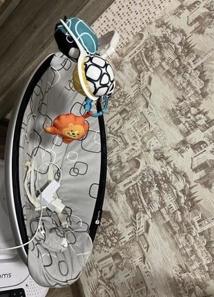 Колебательный центр 4moms