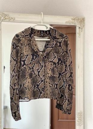 Шифонова блузка. у зміїний принт від zara xs