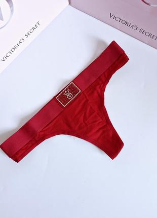 Трусики victoria's secret стринги victoria's secret 
пижама victoria's secret бюстгалтер victoria's secret