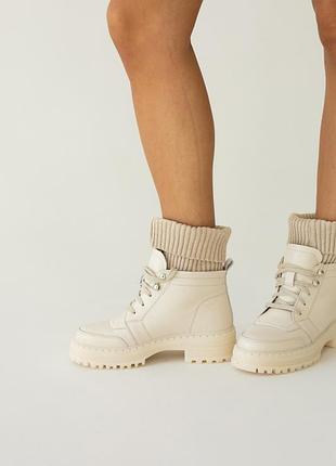 Черевики жіночі шкіряні хутро 590408 бежеві і чорні