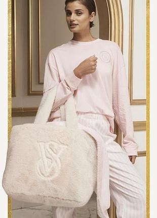 Белая большая меховая сумка, тоут, шоппер victoria's secret. викториас сикрет, виктория сикрет