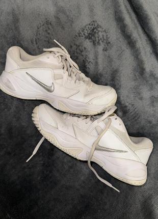 Кроссовки nike