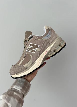 Женские кроссовки new balance 2002r biege brown ню беланс 2002 бежевые