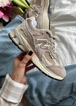 Женские кроссовки new balance 2002r biege brown ню беланс 2002 бежевые