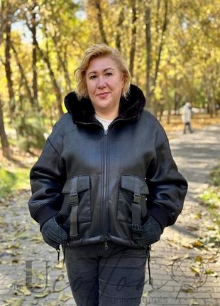 Дубленка женская черная с мехом эконорки и квадратными карманами