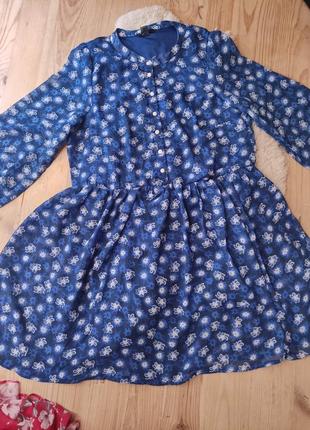 Плаття в квіти