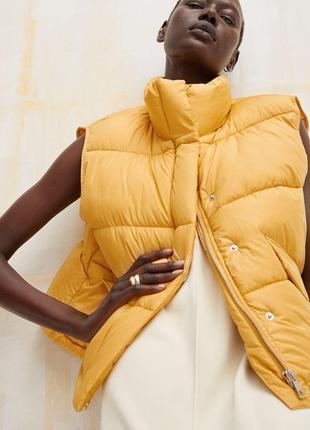 Стьобаний оверсайз жилет від h&m