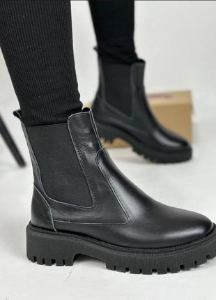 Зимние кожаные ботинки
