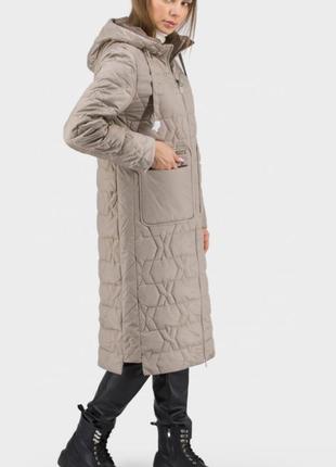 Новое демисезонное длинное женское стеганое пальто плащ р.52/eur44