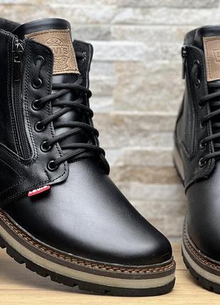 Кожаные зимние ботинки на меху levis torsten boots