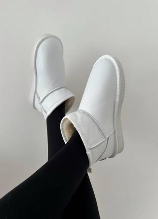 Уггі шкіряні UGG Bailey Button II