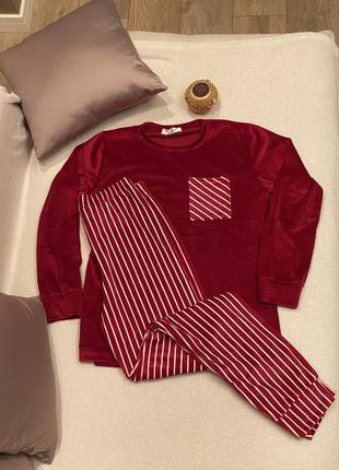 Костюм для дому, піжама